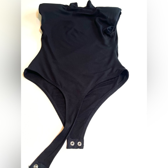 GOOD American Mock Neck Power Bodysuit - Picture 8 of 8